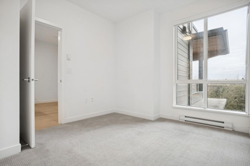 514-7588 16Th Street, Burnaby, BC 