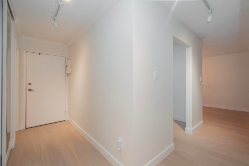 307-1385 Draycott Road, North Vancouver, BC 