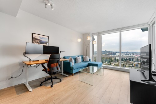 2106-1550 Fern Street, North Vancouver, BC 