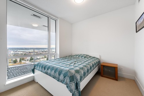 2106-1550 Fern Street, North Vancouver, BC 