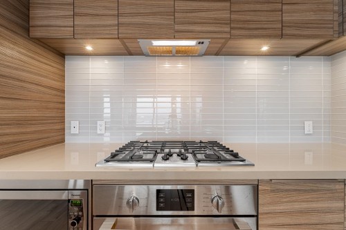 2106-1550 Fern Street, North Vancouver, BC 