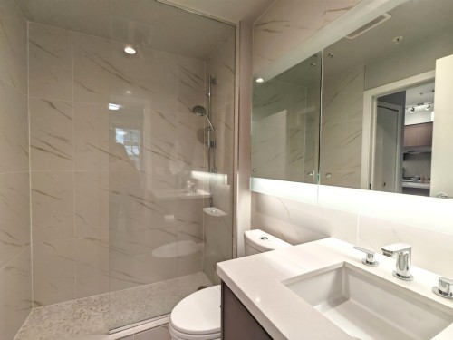 305-9388 Odlin Road, Richmond, BC 