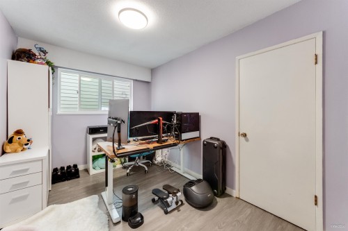 10 Stratford Avenue N, Burnaby, BC 