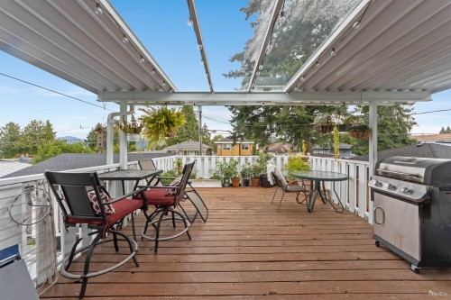 10 Stratford Avenue N, Burnaby, BC 