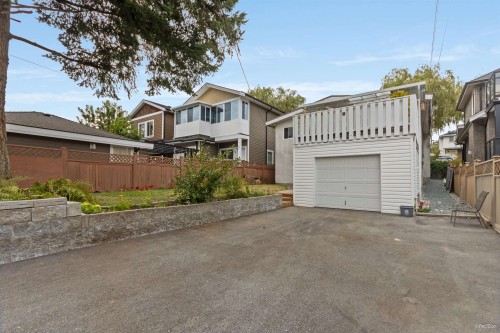 10 Stratford Avenue N, Burnaby, BC 