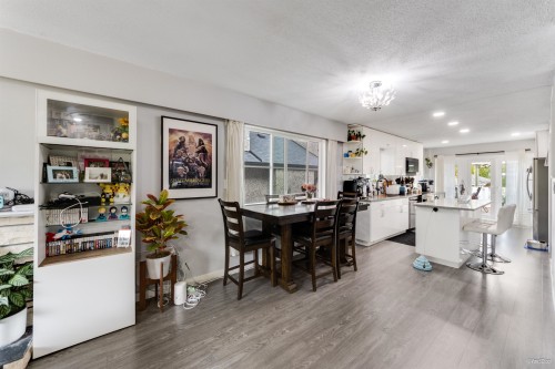 10 Stratford Avenue N, Burnaby, BC 