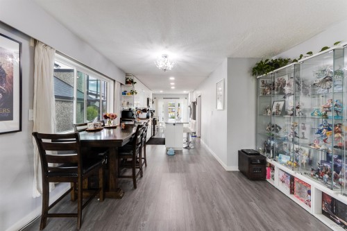 10 Stratford Avenue N, Burnaby, BC 