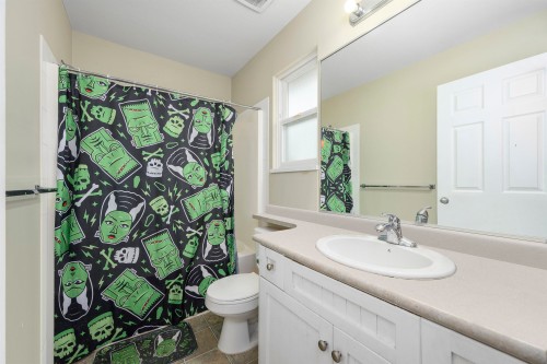 24113 102 Avenue, Maple Ridge, BC 