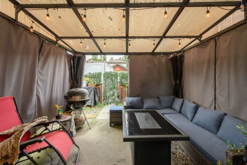 24113 102 Avenue, Maple Ridge, BC 