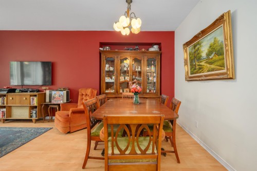 24113 102 Avenue, Maple Ridge, BC 