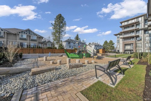 510-7579 16Th Street, Burnaby, BC 