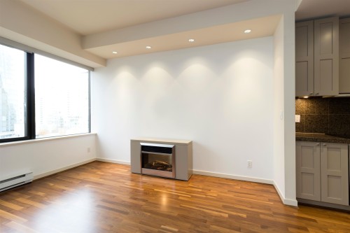 615-1333 Georgia Street W, Vancouver, BC 