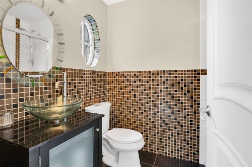 4038 33Rd Avenue W, Vancouver, BC 