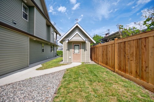 4394 River Road W, Delta, BC 