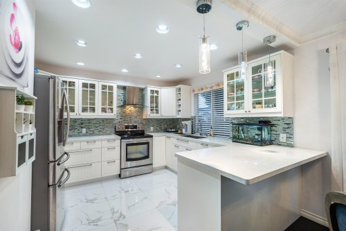 887 Riverside Drive, Port Coquitlam, BC 