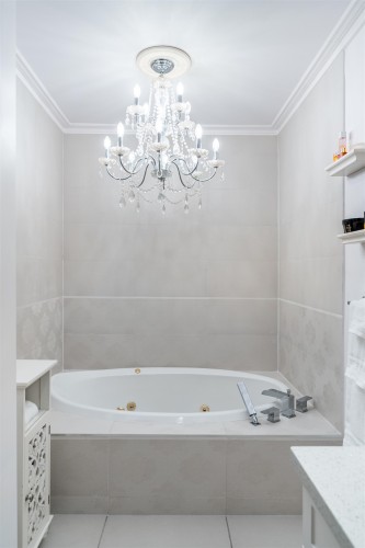 887 Riverside Drive, Port Coquitlam, BC 