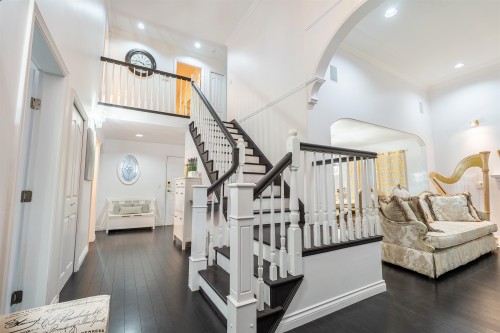 887 Riverside Drive, Port Coquitlam, BC 