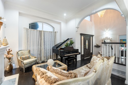 887 Riverside Drive, Port Coquitlam, BC 