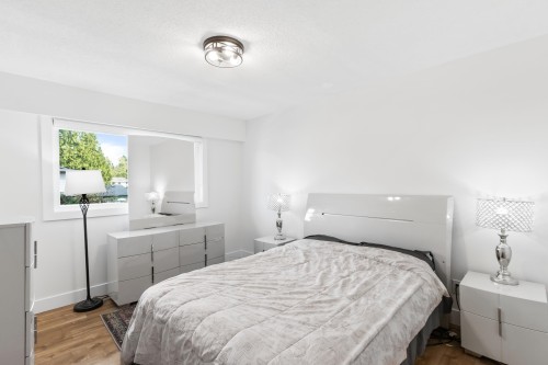 21099 Berry Avenue, Maple Ridge, BC 