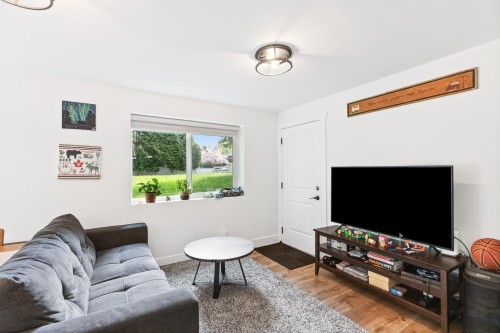 21099 Berry Avenue, Maple Ridge, BC 