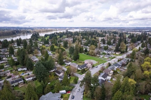 21099 Berry Avenue, Maple Ridge, BC 