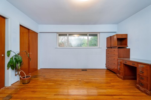 1760 Bowman Avenue, Coquitlam, BC 