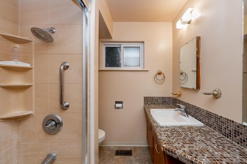 1760 Bowman Avenue, Coquitlam, BC 