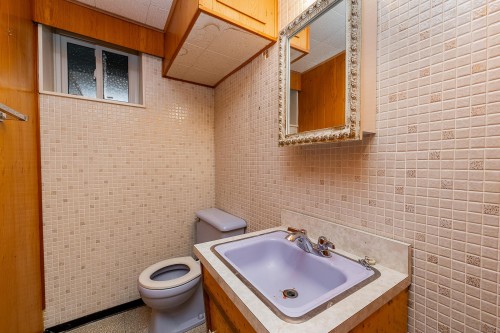 1760 Bowman Avenue, Coquitlam, BC 