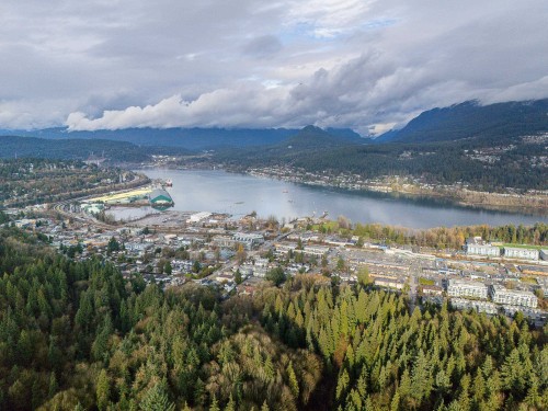 1760 Bowman Avenue, Coquitlam, BC 