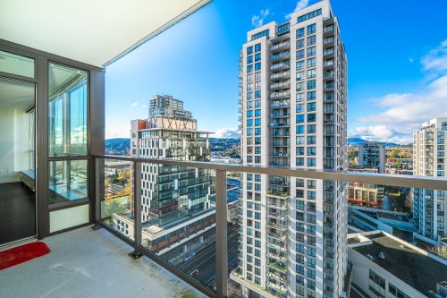 1809-3007 Glen Drive, Coquitlam, BC 