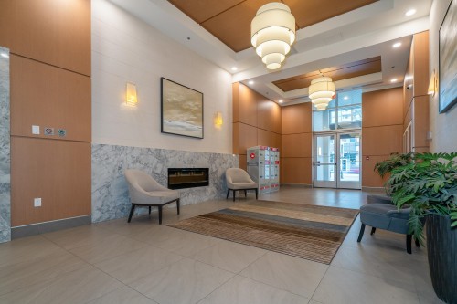 1809-3007 Glen Drive, Coquitlam, BC 