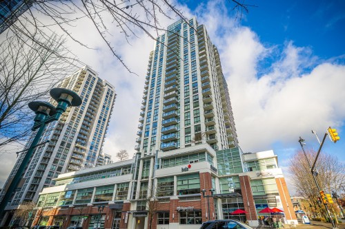 1809-3007 Glen Drive, Coquitlam, BC 