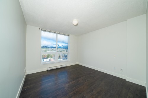 1809-3007 Glen Drive, Coquitlam, BC 