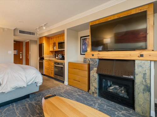 855-4090 Whistler Way, Whistler, BC 