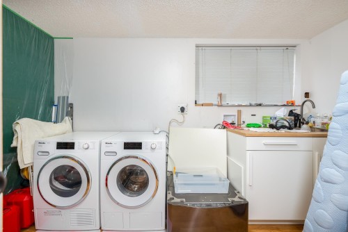 3506 29Th Avenue W, Vancouver, BC 