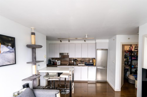 2301-161 Georgia Street W, Vancouver, BC 