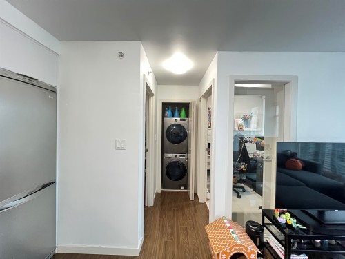 2301-161 Georgia Street W, Vancouver, BC 