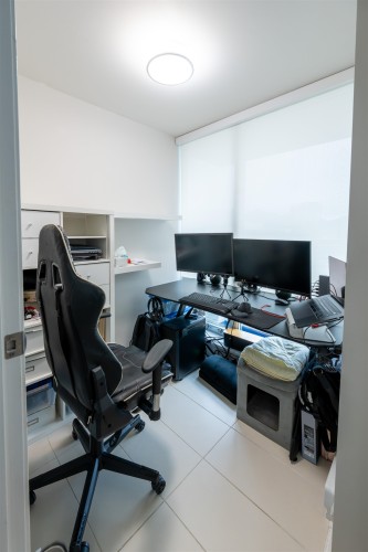 2301-161 Georgia Street W, Vancouver, BC 