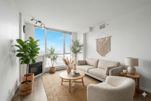 2102-188 Esplanade Street E, North Vancouver, BC 