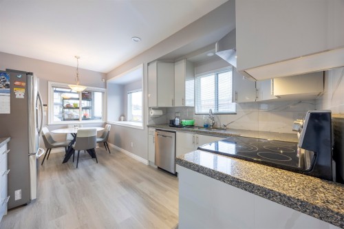 7877 15Th Avenue, Burnaby, BC 