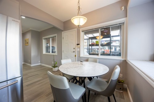 7877 15Th Avenue, Burnaby, BC 