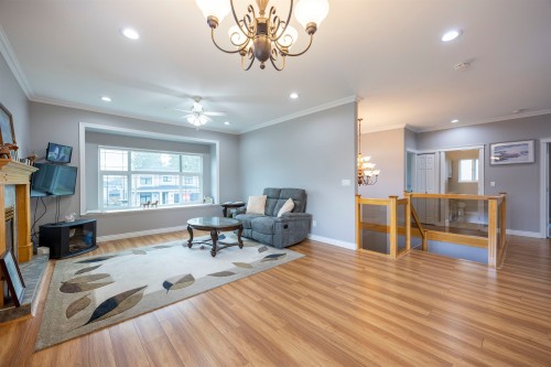 7877 15Th Avenue, Burnaby, BC 