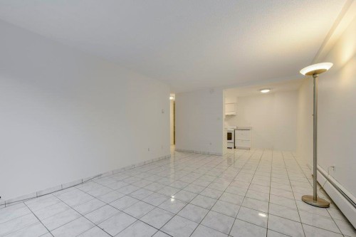 105-1585 4Th Avenue E, Vancouver, BC 