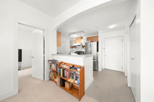 318-6033 Katsura Street, Richmond, BC 