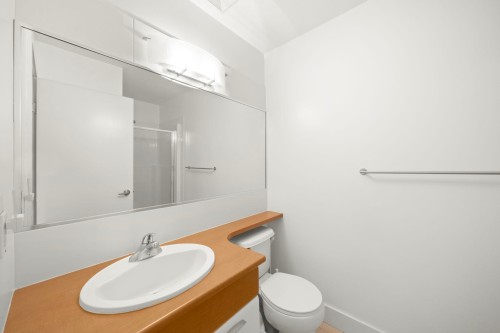 318-6033 Katsura Street, Richmond, BC 