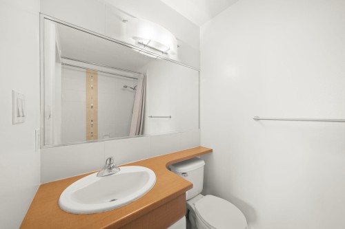 318-6033 Katsura Street, Richmond, BC 