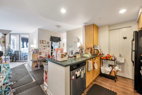 1001-1009 Expo Boulevard, Vancouver, BC 