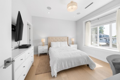 3448 Pandora Street, Vancouver, BC 