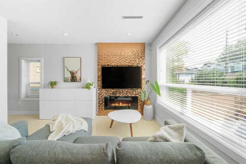 3448 Pandora Street, Vancouver, BC 