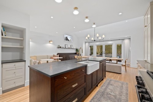 2843 49Th Avenue W, Vancouver, BC 